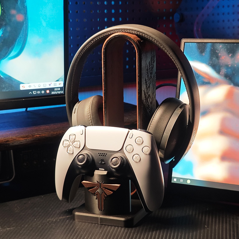 Gaming Console With Tv - Handle Earphone Stand Zelda Anime Theme